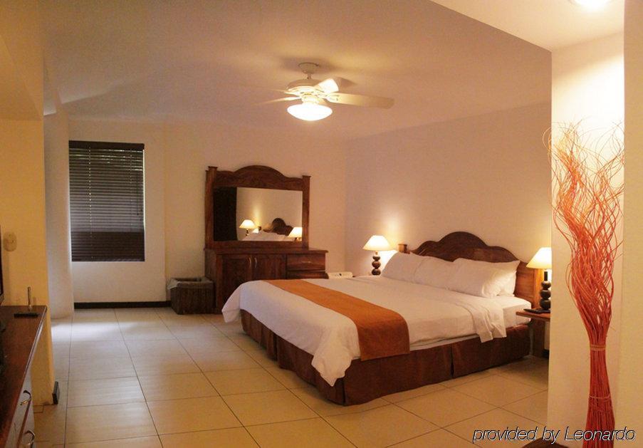 Hotel Soleil Pacifico Chulamar Buitenkant foto