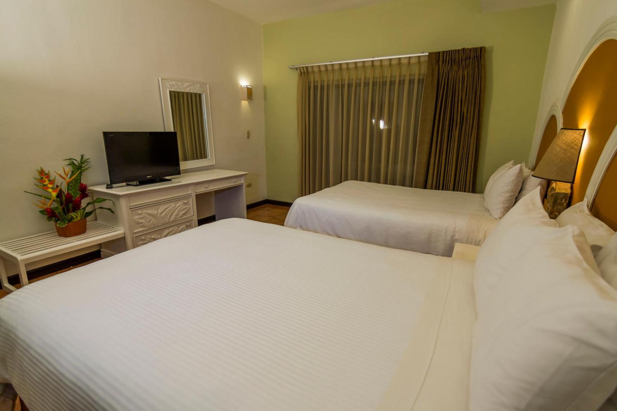 Hotel Soleil Pacifico Chulamar Buitenkant foto