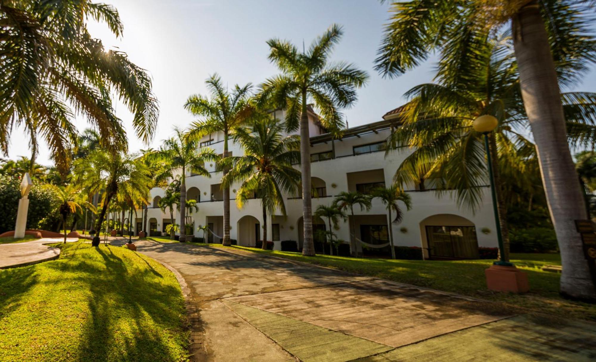 Hotel Soleil Pacifico Chulamar Buitenkant foto