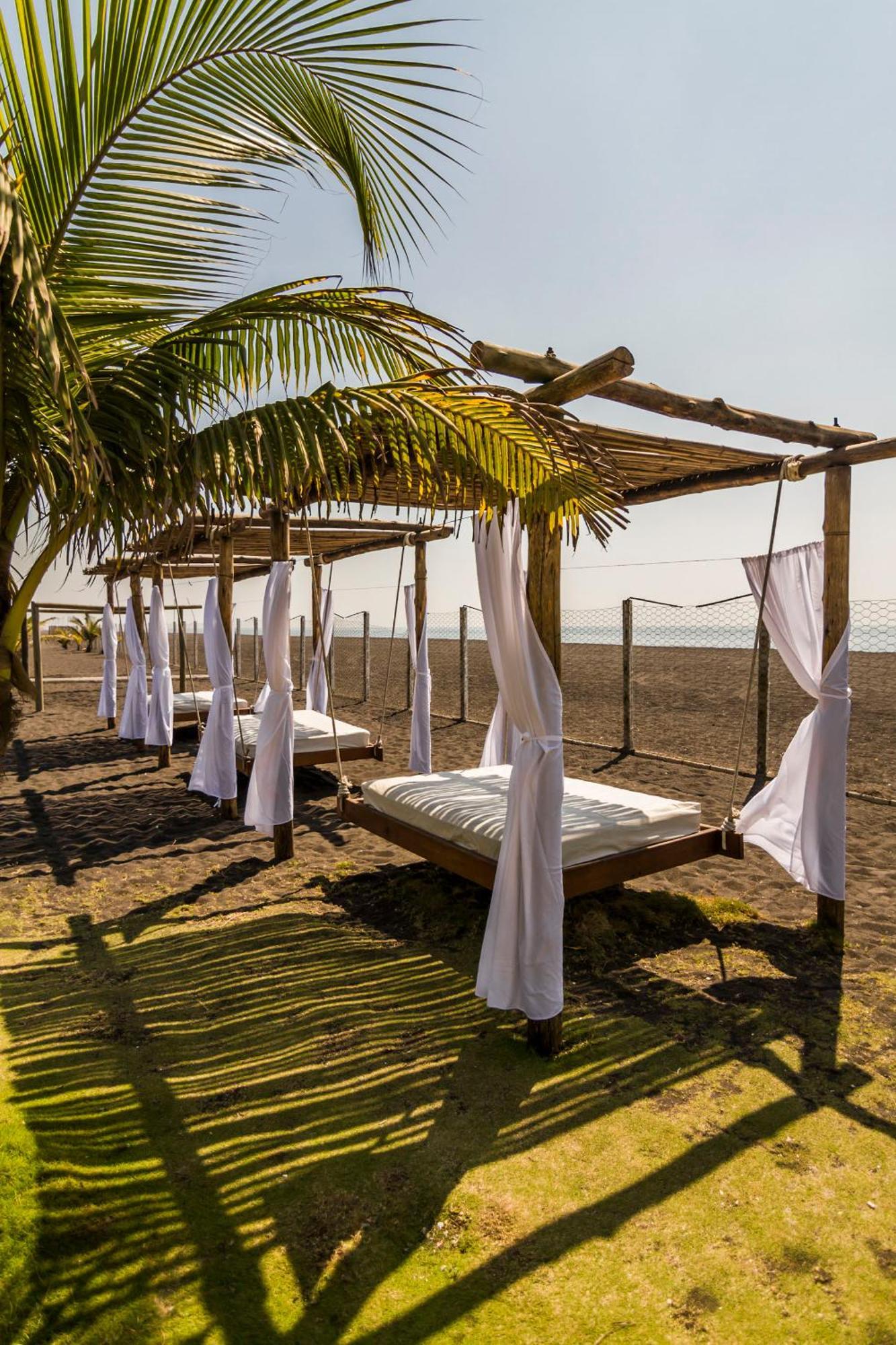 Hotel Soleil Pacifico Chulamar Buitenkant foto