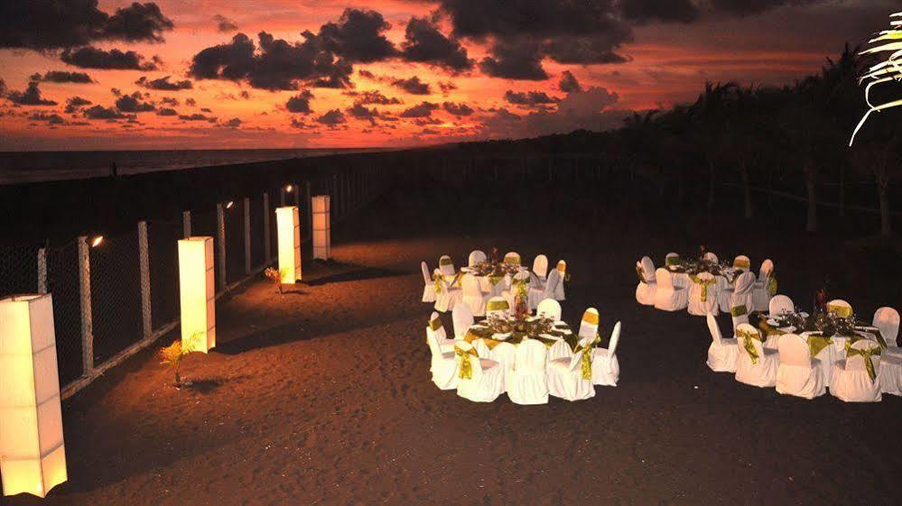 Hotel Soleil Pacifico Chulamar Buitenkant foto