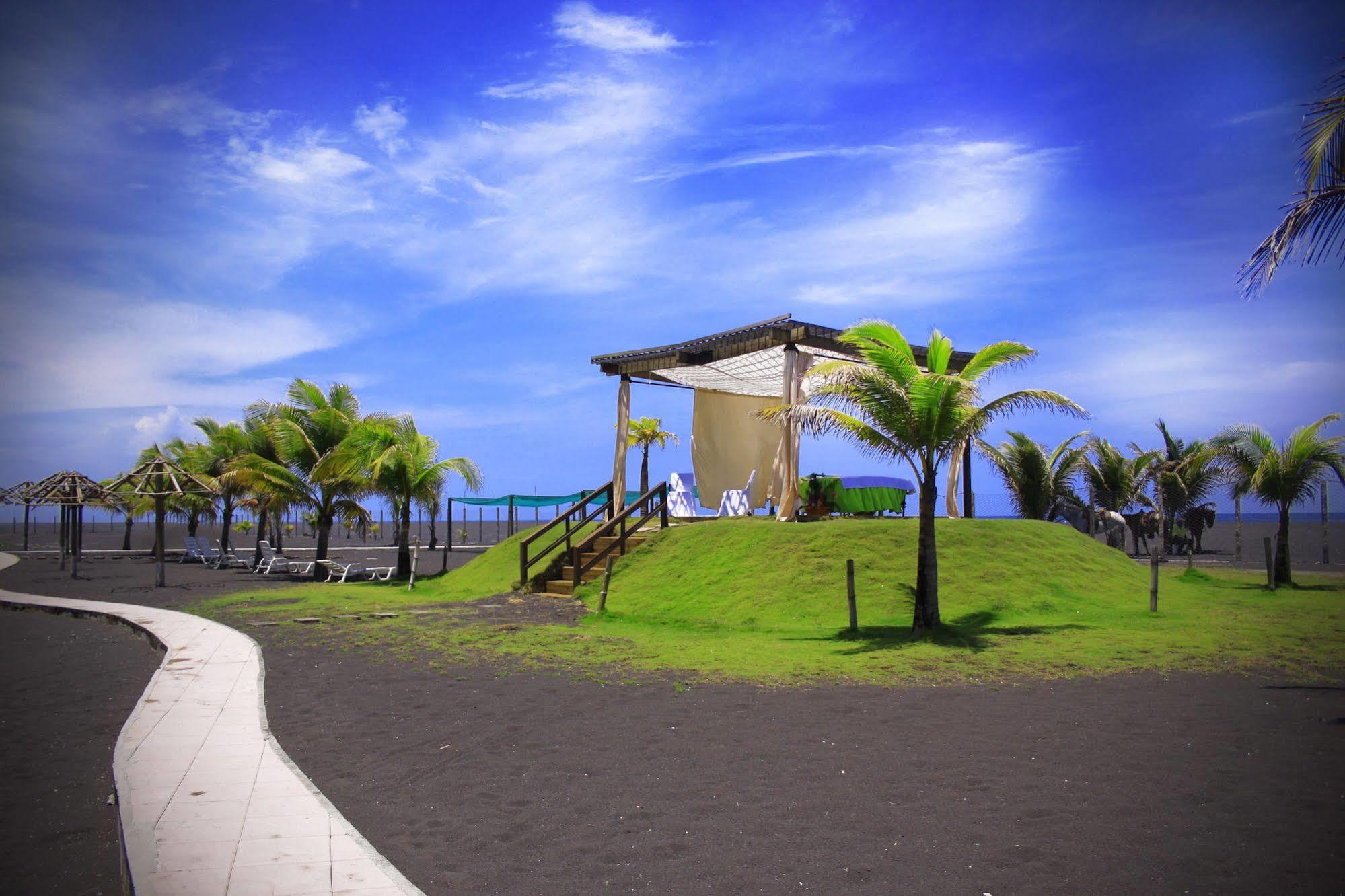 Hotel Soleil Pacifico Chulamar Buitenkant foto